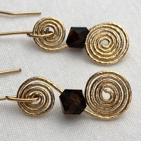 🐷 Handmade Wire Wrapped Dangling Earrings - Picture 5 of 7